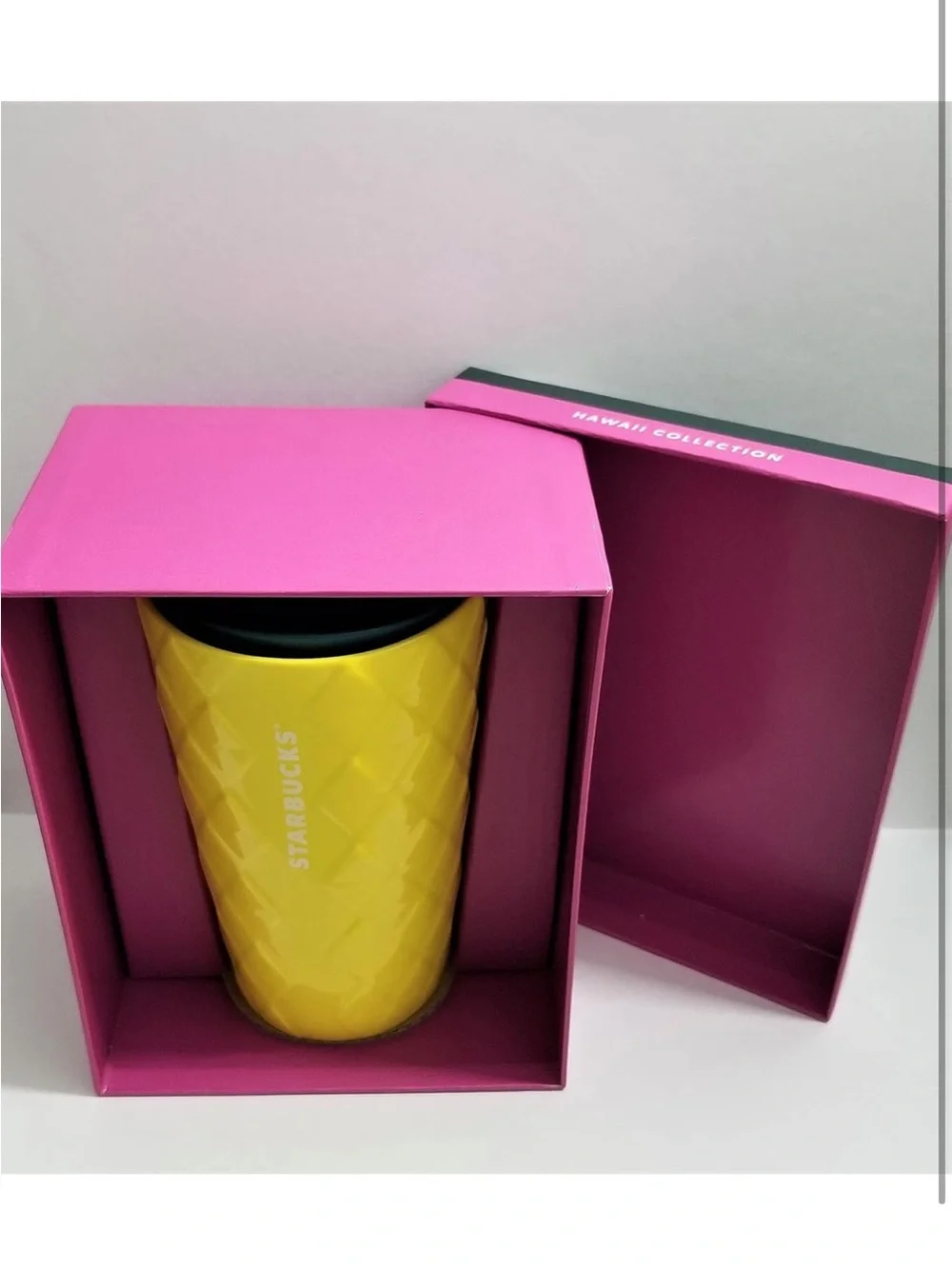 STARBUCKS Hawaii Collection Double Wall Ceramic Pineapple Tumbler 12oz